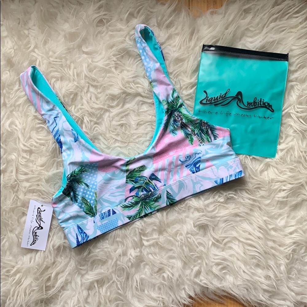 Hilo Retro Top